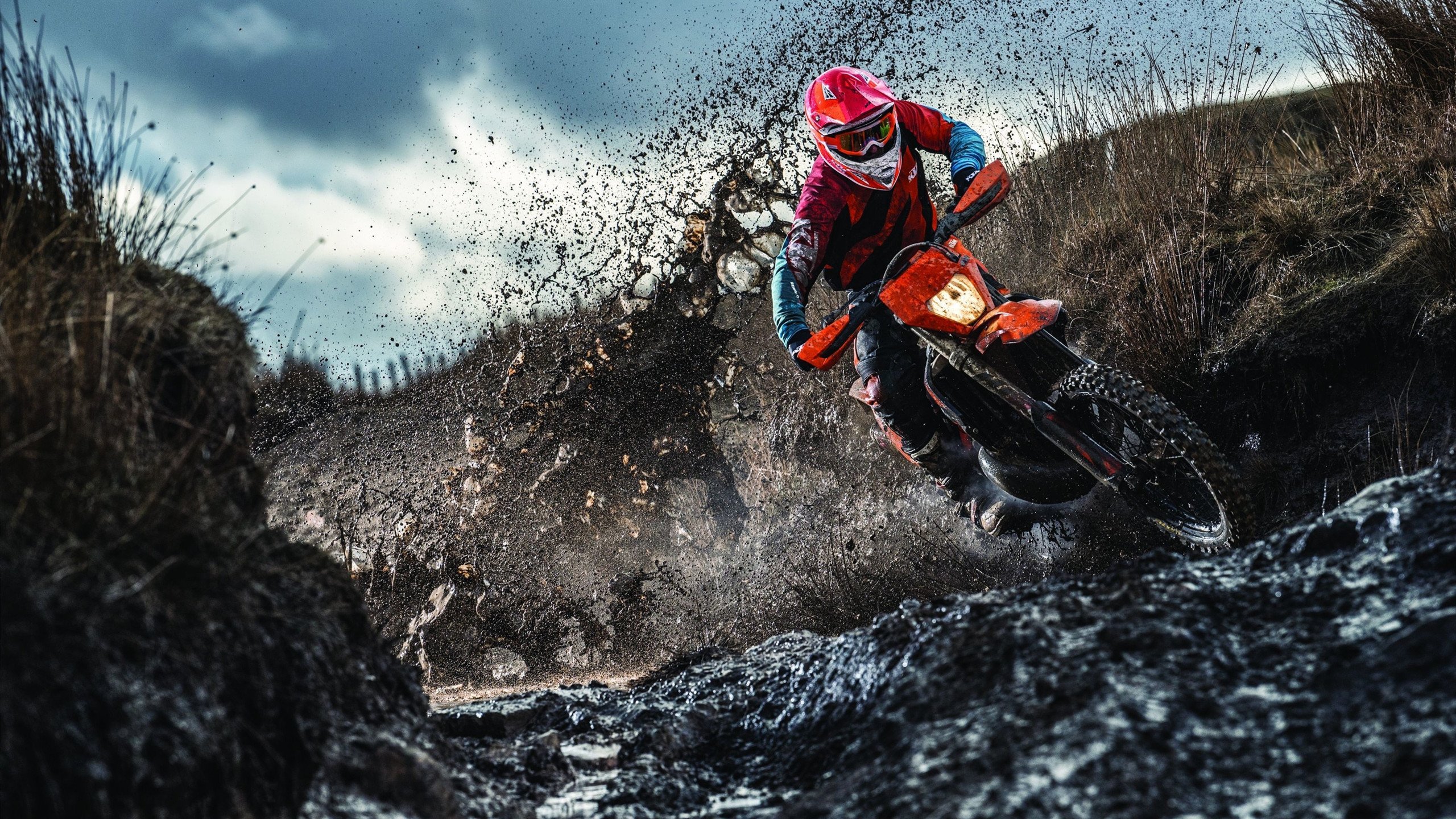 骑士前锋训练中展示出色滑步技巧，骑士训练方法